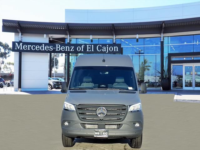 New 2026 Mercedes-Benz Sprinter 2500 video 2