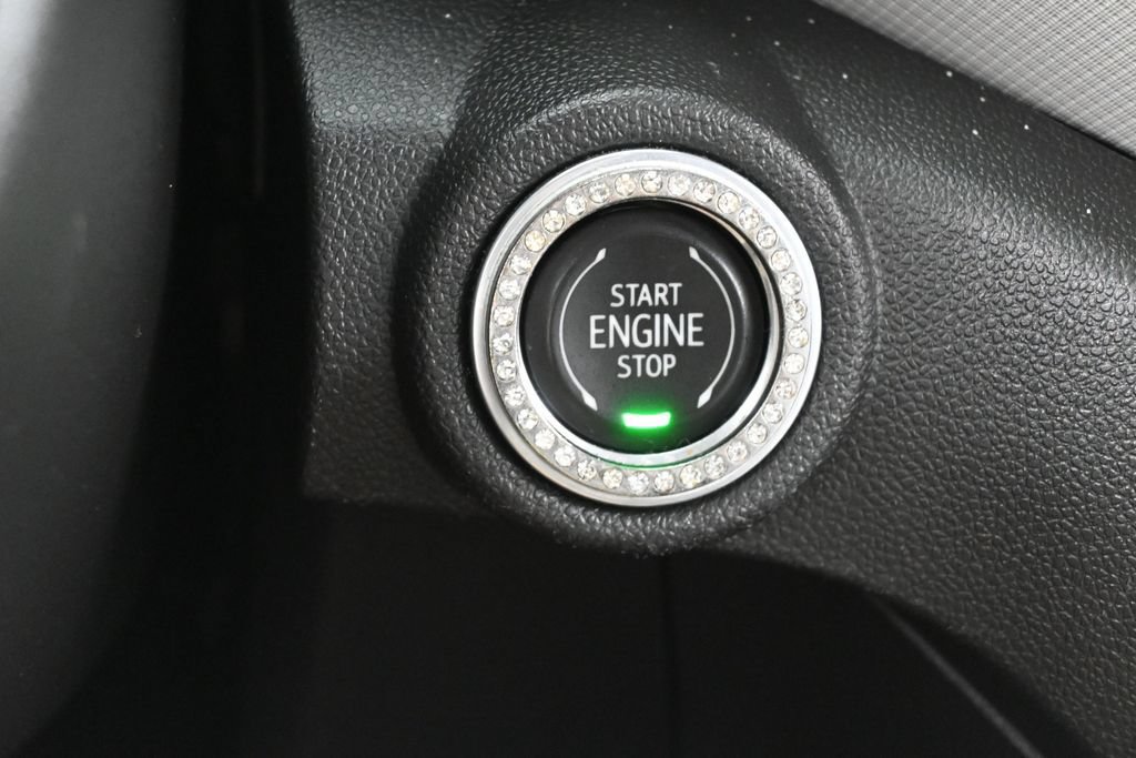 Used 2021 Chevrolet TrailBlazer LT w/ Convenience Package FWD image 26