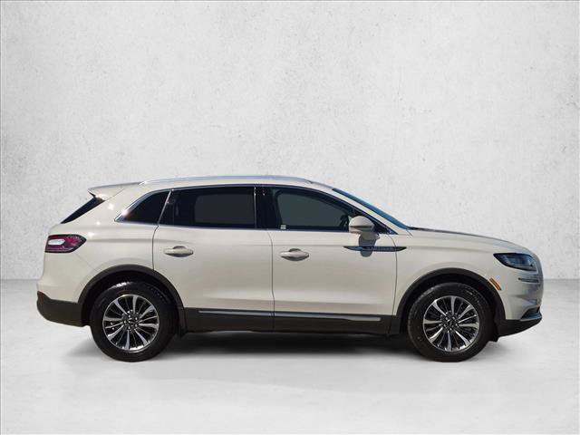 Used 2023 Lincoln Nautilus AWD image 4