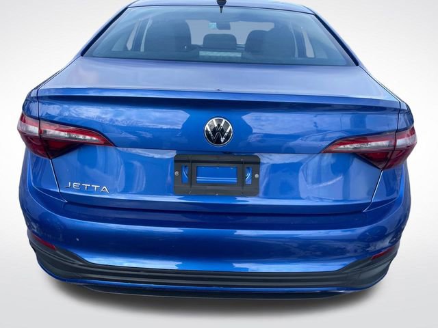 Used 2022 Volkswagen Jetta S image 4