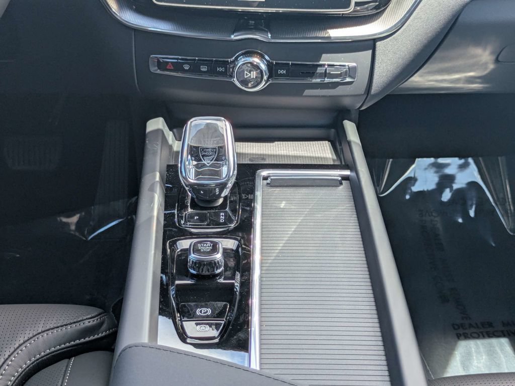 New 2026 Volvo XC60 B5 Ultra w/ Protection Package Premier AWD/4WD image 20