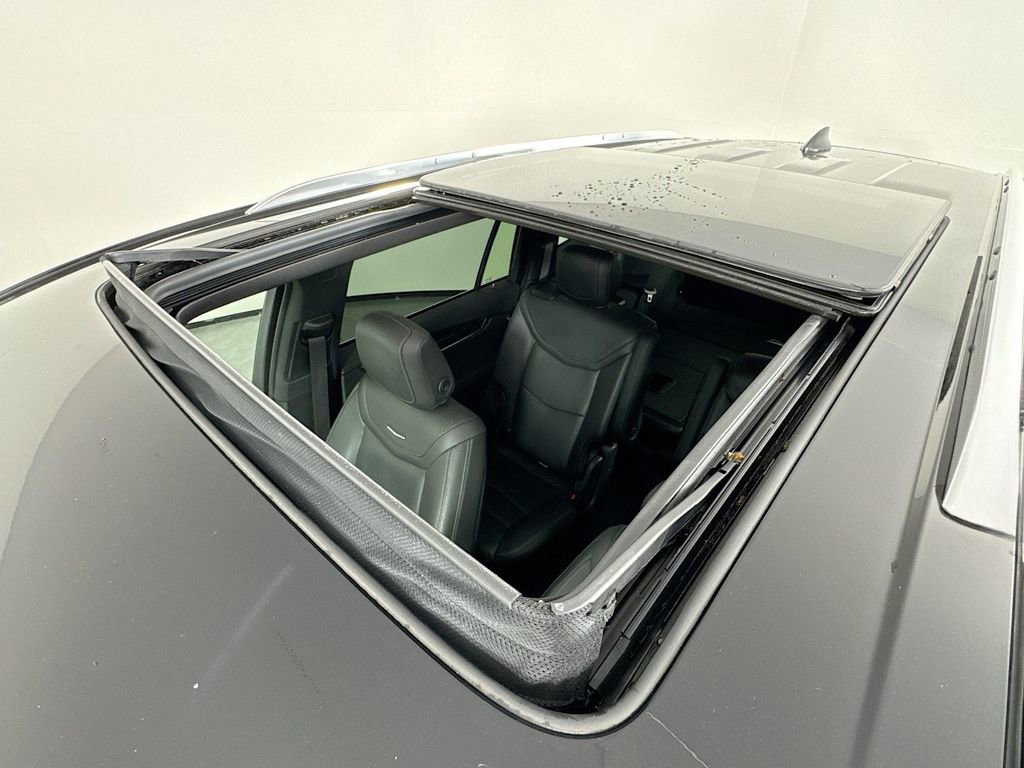 Used 2020 Cadillac XT6 Premium Luxury w/ LPO, Floor Liner Package image 22