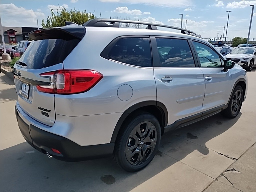 New 2025 Subaru Ascent Bronze Edition image 8