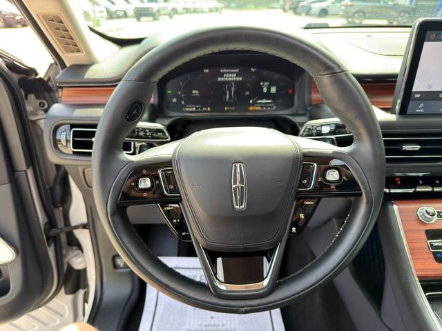 Used 2024 Lincoln Aviator Reserve w/ Equipment Group 201A AWD/4WD image 46