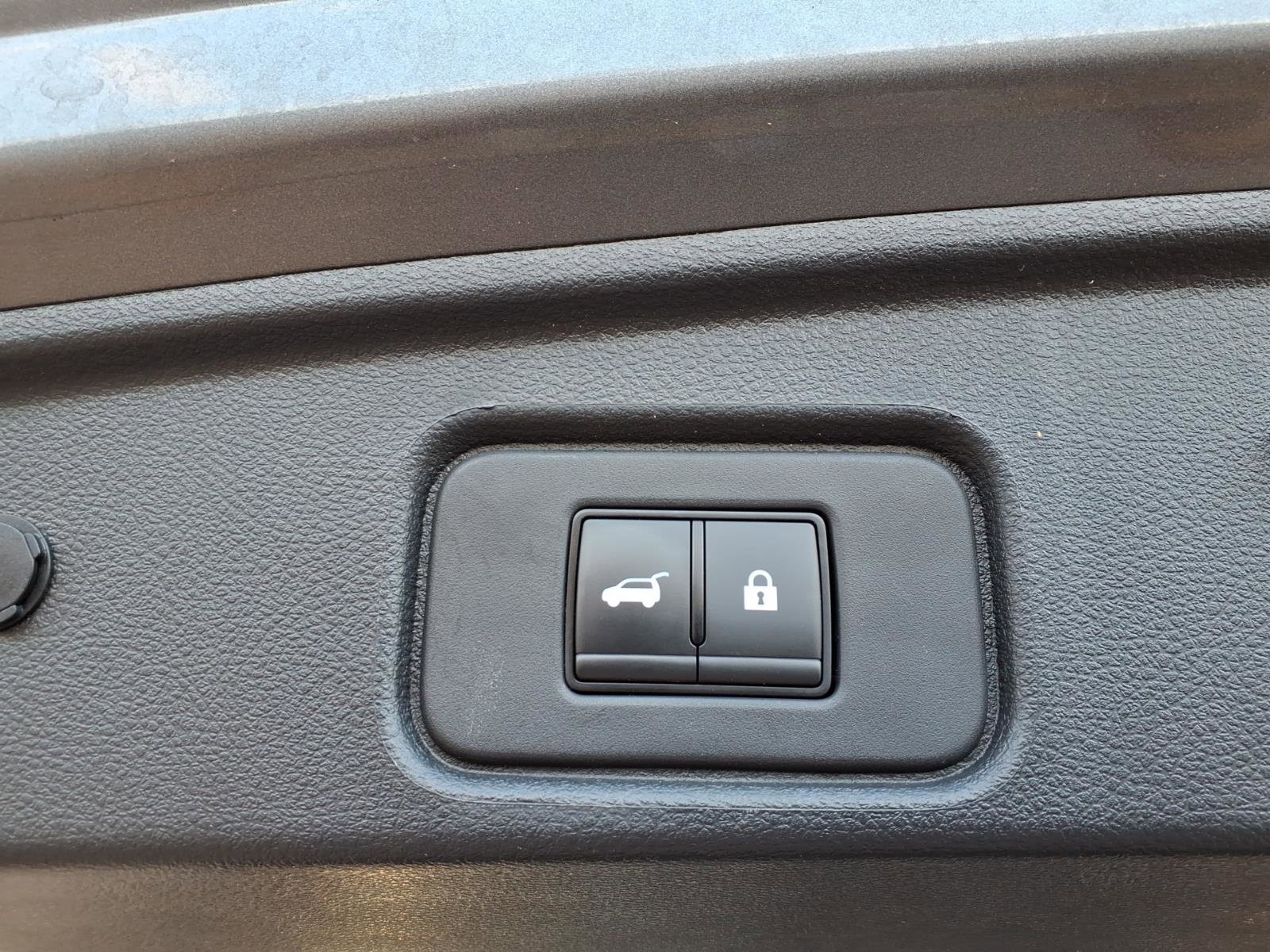 Used 2023 Nissan Pathfinder Platinum image 6