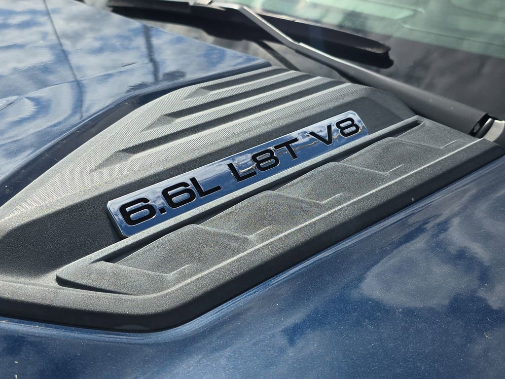 Used 2022 Chevrolet Silverado 2500 Custom w/ Custom Value Package image 8