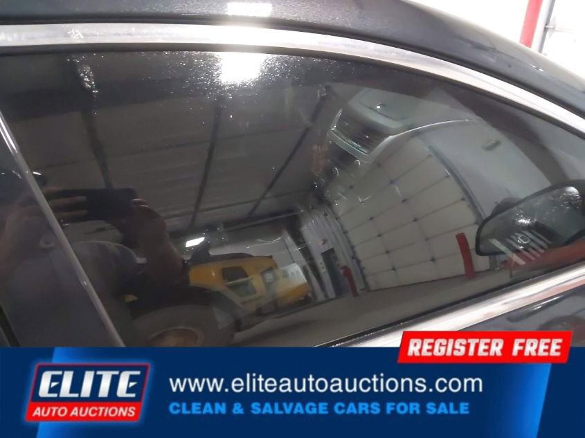 Used 2010 Chevrolet Malibu LT w/ Power Convenience Package image 9