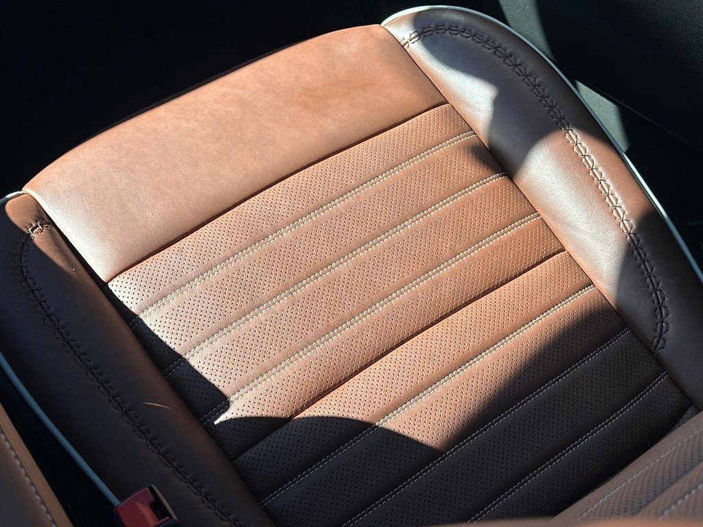 Used 2024 GMC Yukon Denali Ultimate w/ LPO, Floor Liner Package image 18