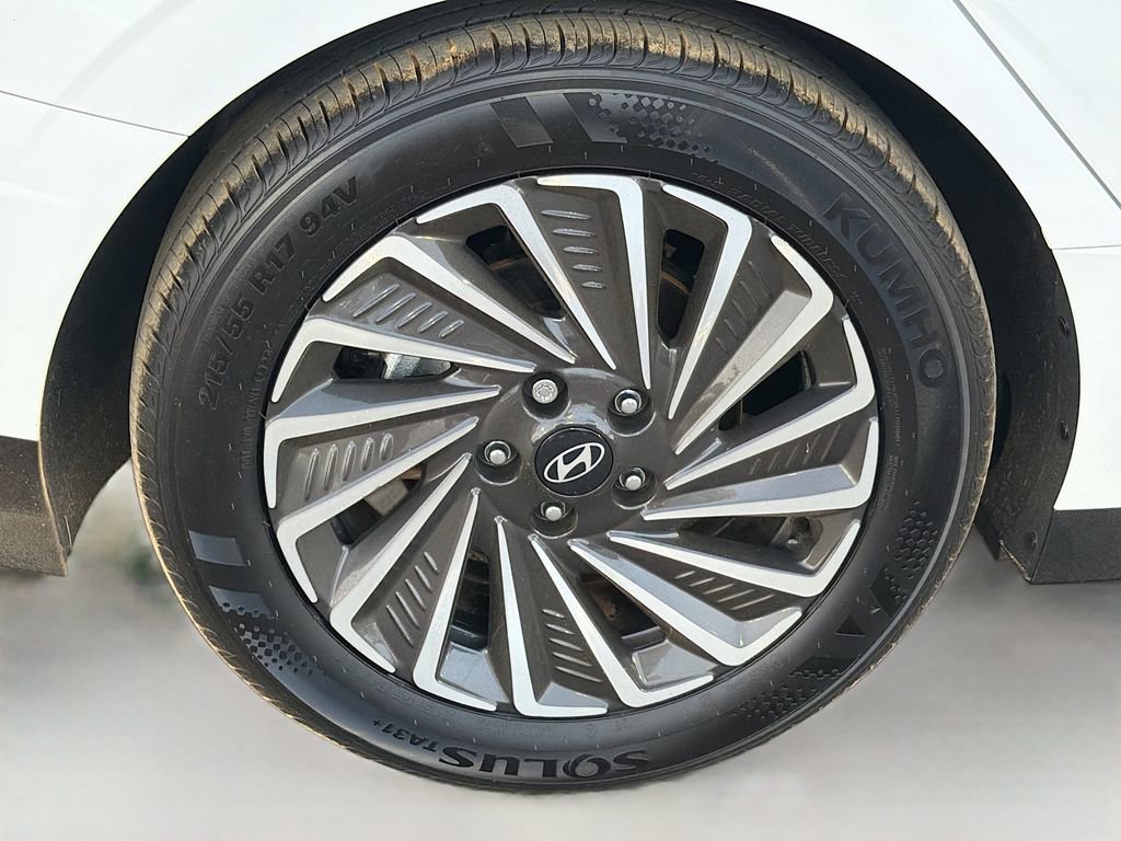 Used 2025 Hyundai Sonata Limited image 9