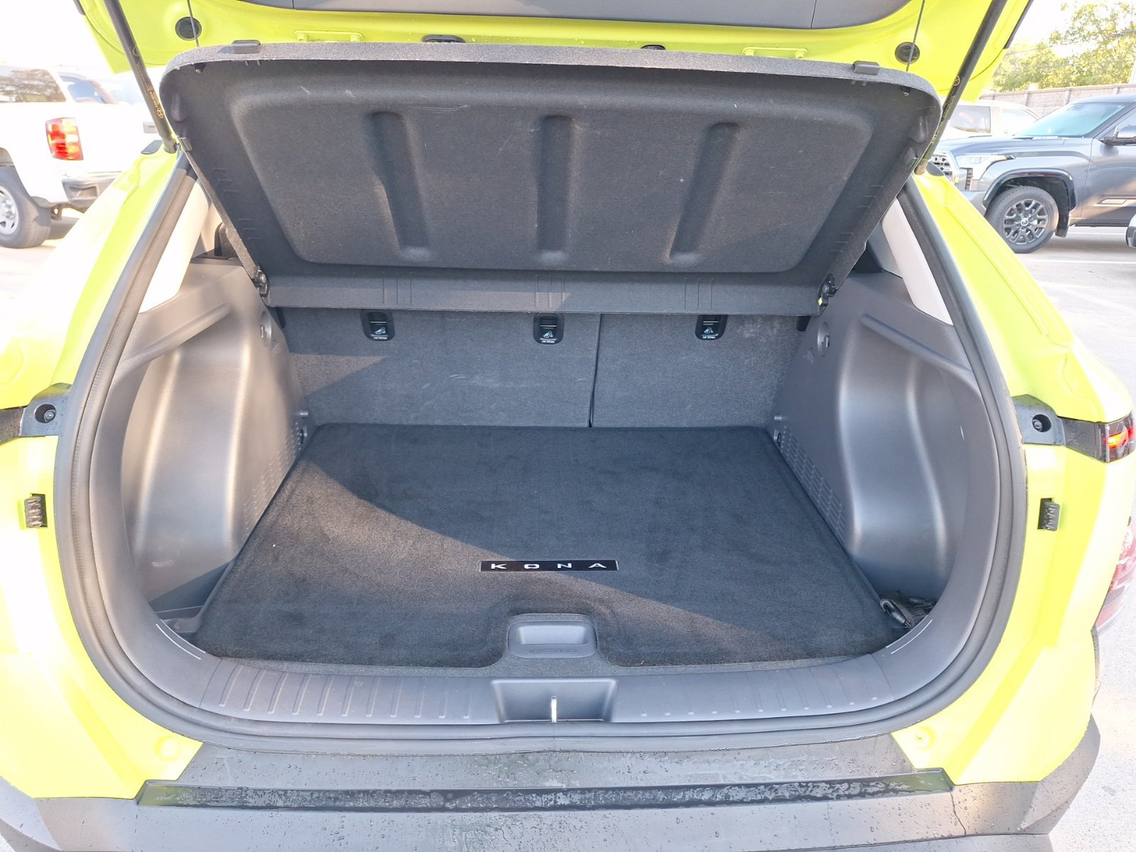 Used 2024 Hyundai Kona SEL FWD image 35