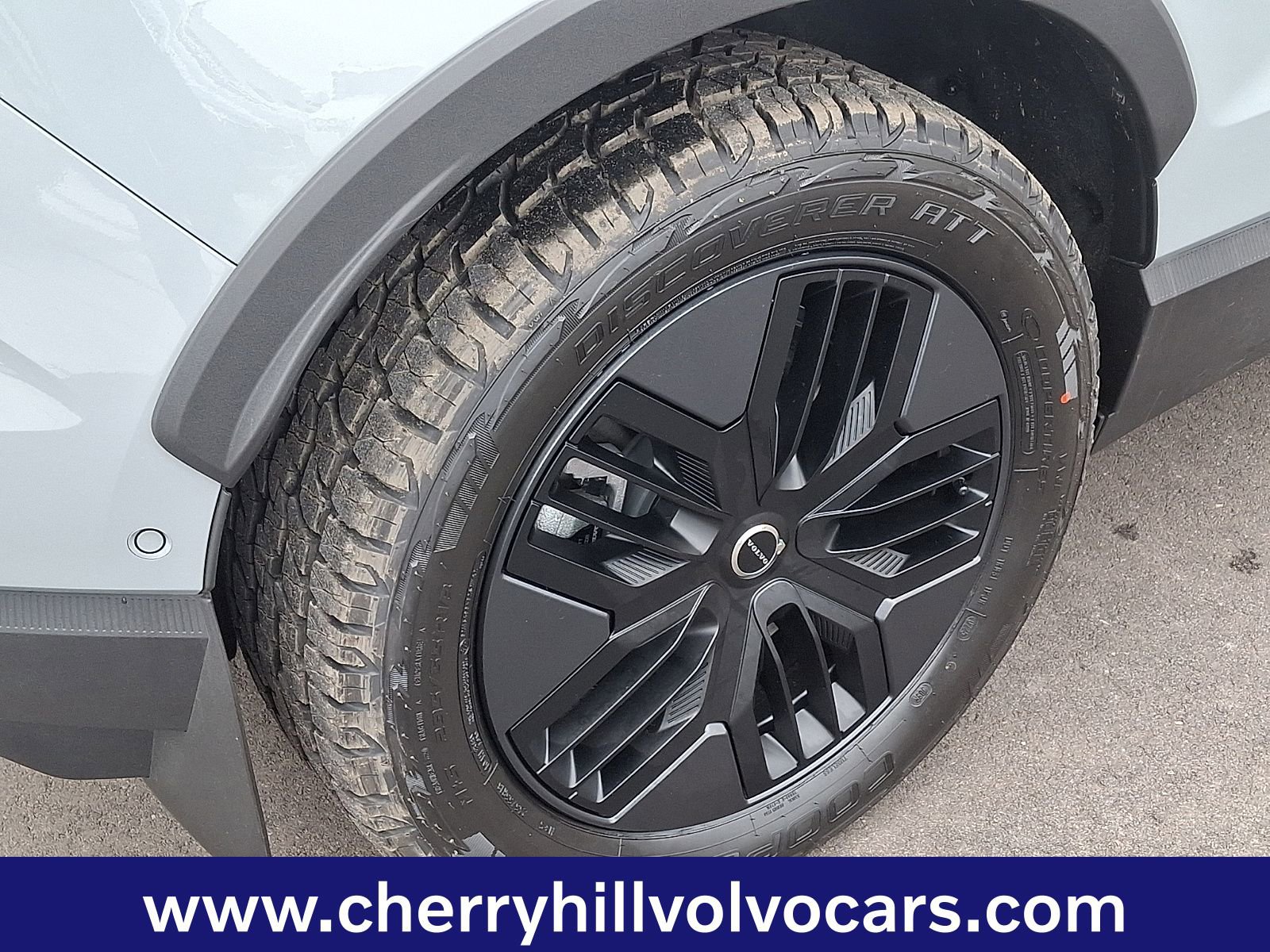 New 2026 Volvo EX30 Cross Country Ultra w/ Protection Package Premier image 6