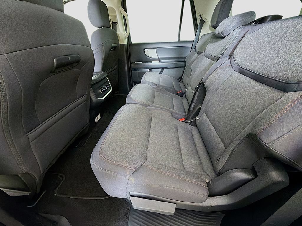Used 2025 Ford Expedition Active AWD/4WD image 24