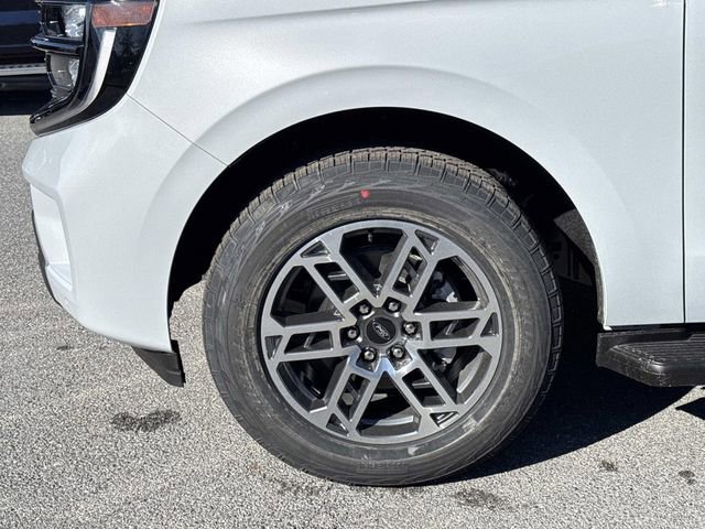 New 2025 Ford Expedition Max Active image 8