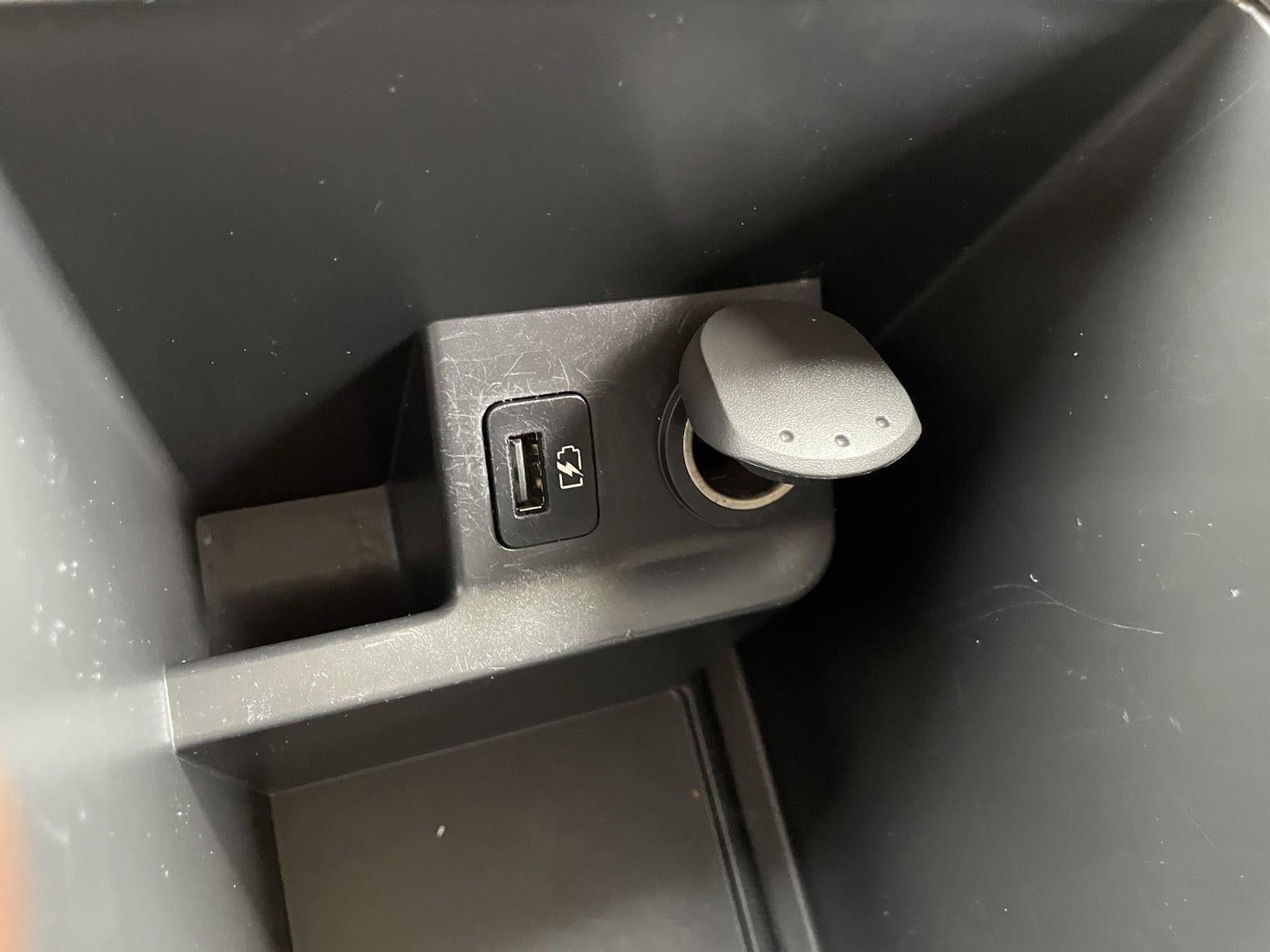 Used 2019 Nissan Rogue SV FWD image 32