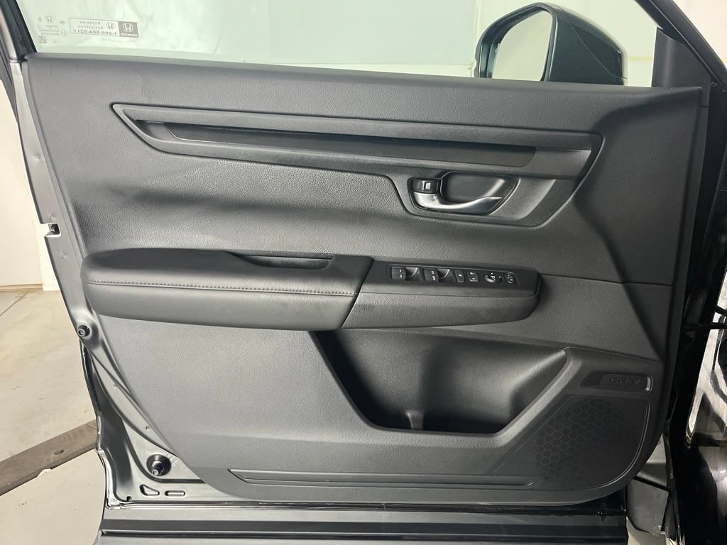 Used 2025 Honda CR-V EX image 26