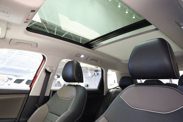 Used 2023 Volkswagen Taos SEL image 27