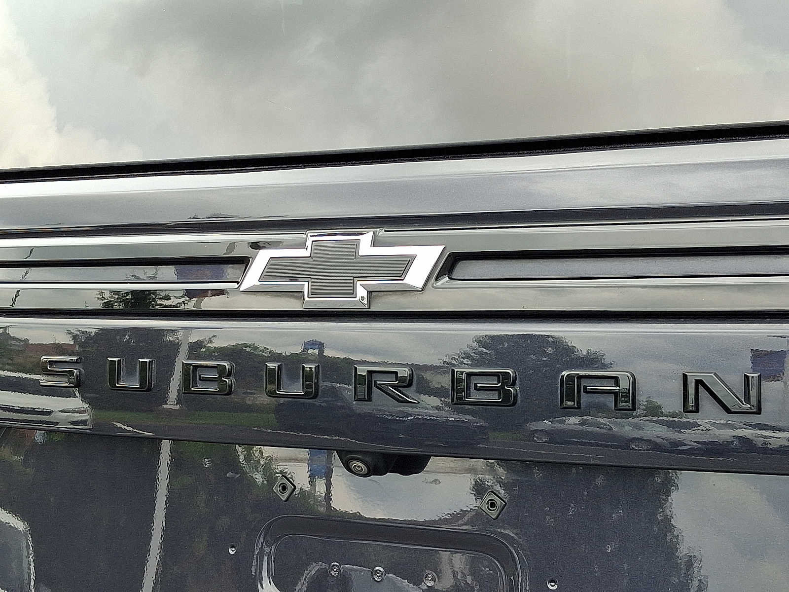 Used 2023 Chevrolet Suburban RST w/ Luxury Package AWD/4WD image 29