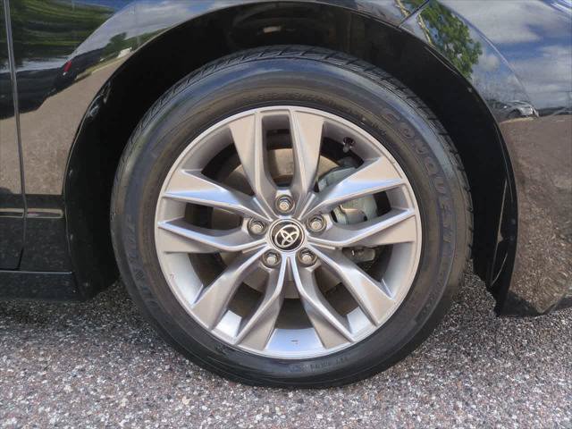 Certified 2021 Toyota Avalon XLE FWD image 11
