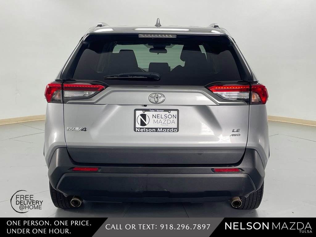Used 2020 Toyota RAV4 LE AWD/4WD image 7