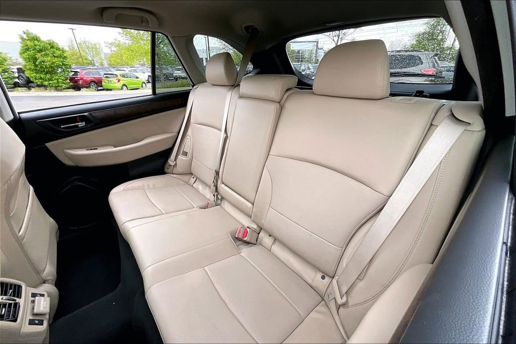 Used 2018 Subaru Outback 2.5i Limited AWD/4WD image 29