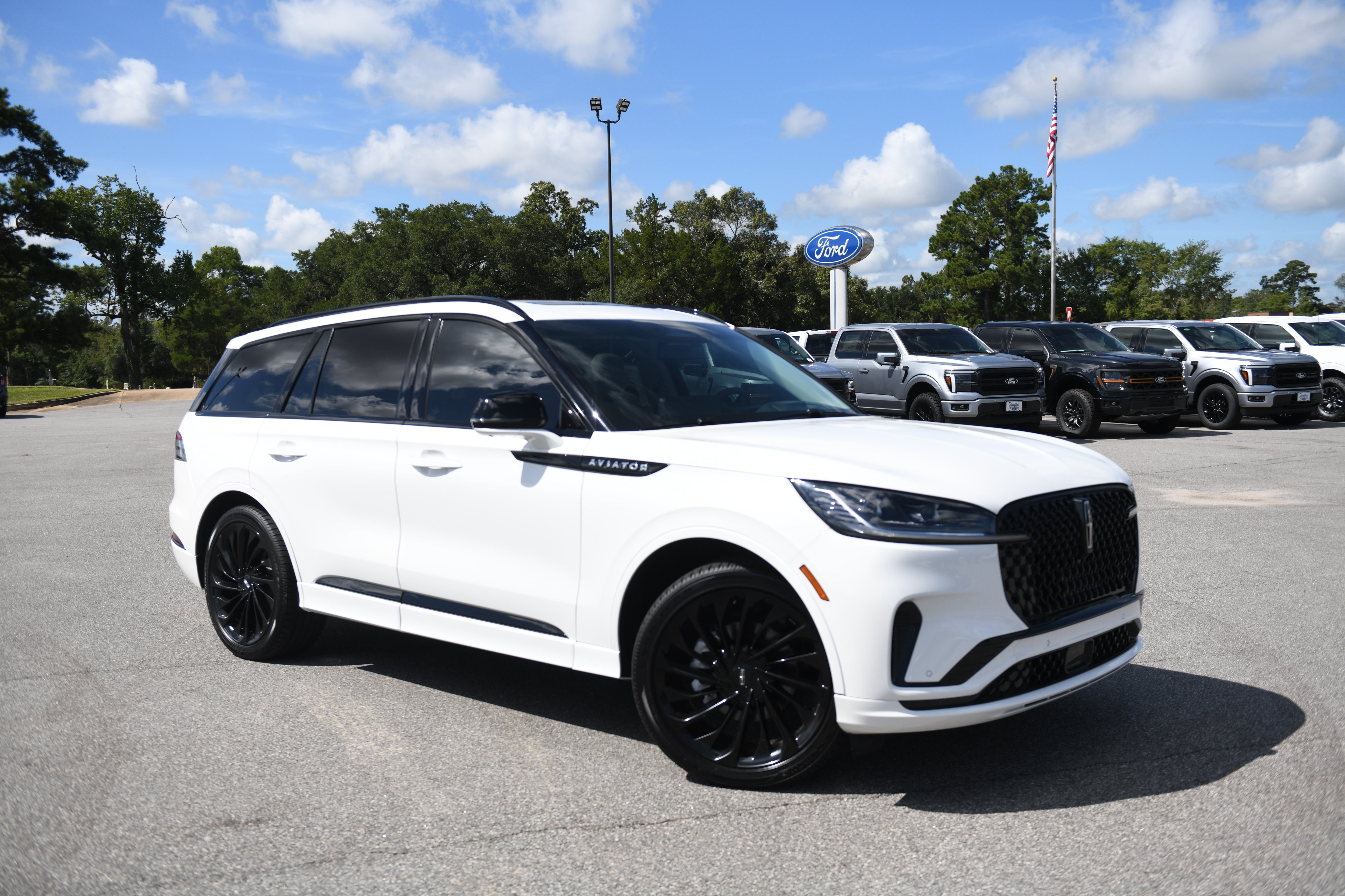 Used 2025 Lincoln Aviator Reserve w/ Jet Appearance Package