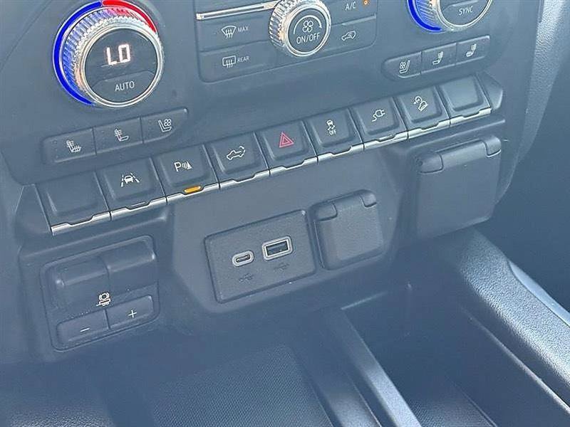 Used 2021 GMC Sierra 1500 Denali w/ Driver Alert Package II AWD/4WD image 31