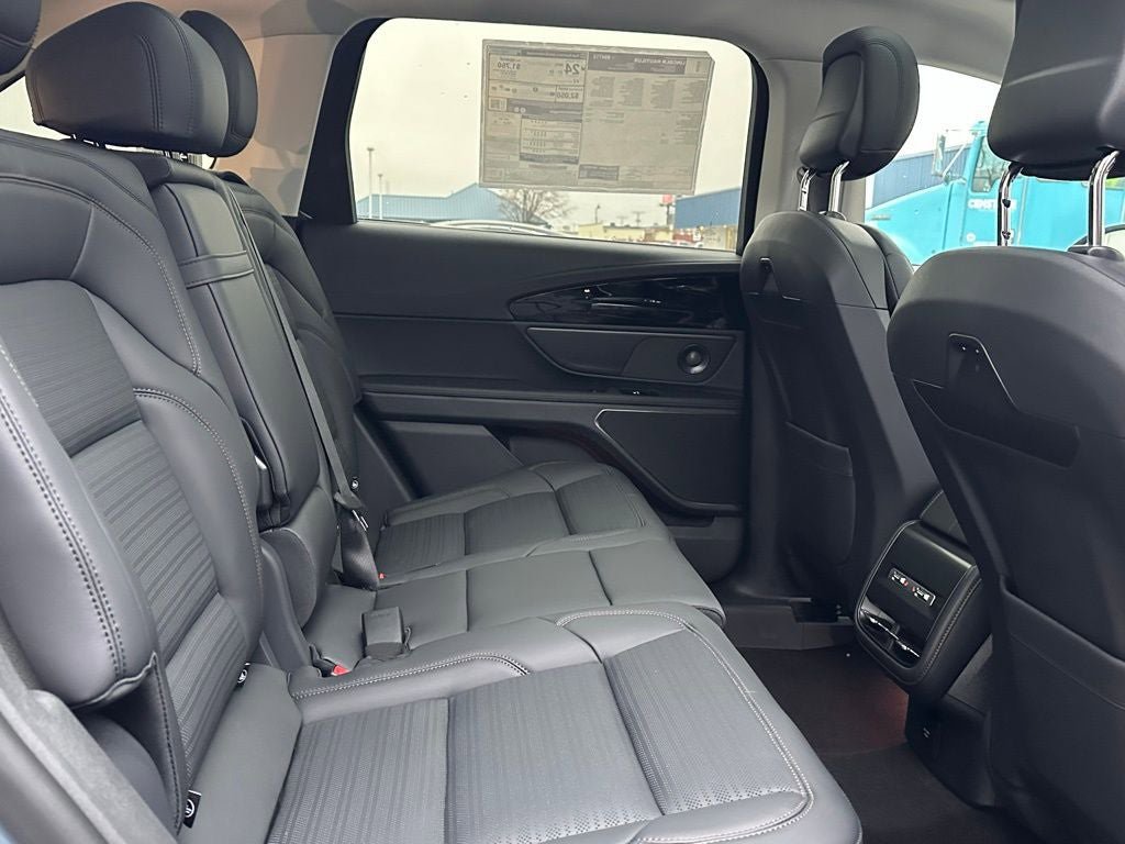 New 2026 Lincoln Nautilus Reserve w/ Jet Appearance Package AWD/4WD image 18