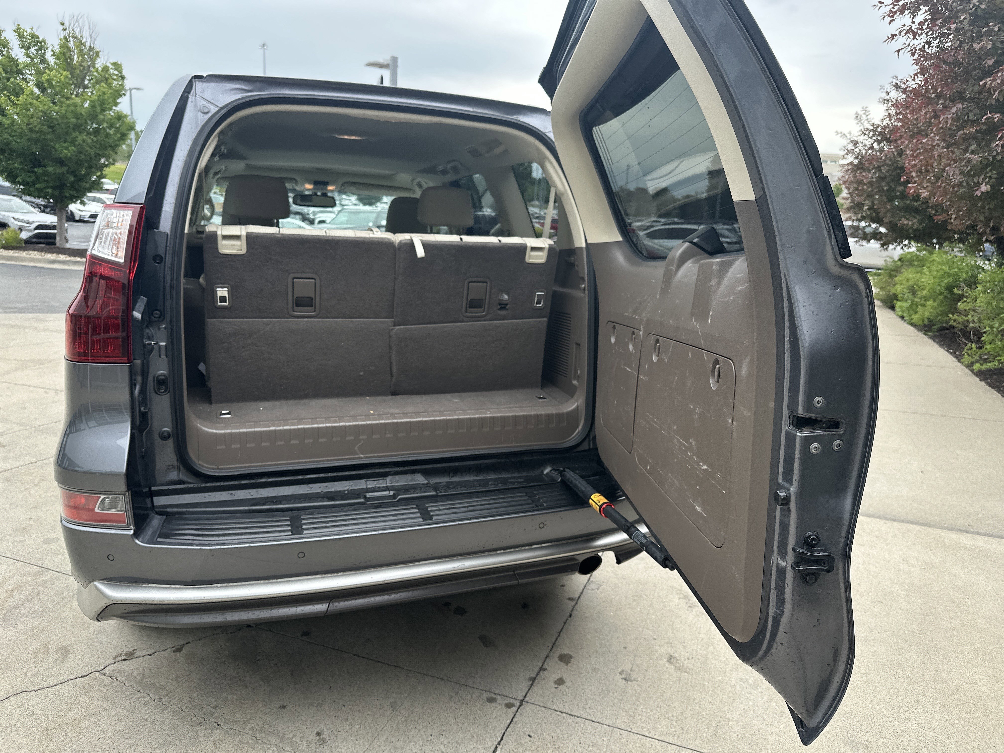 Used 2018 Lexus GX 460 Premium AWD/4WD image 29