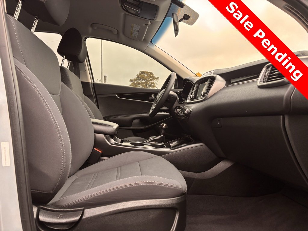 Used 2019 Kia Sorento LX image 17