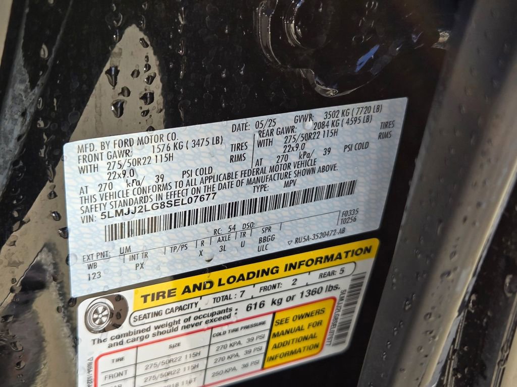 Used 2025 Lincoln Navigator Reserve image 26