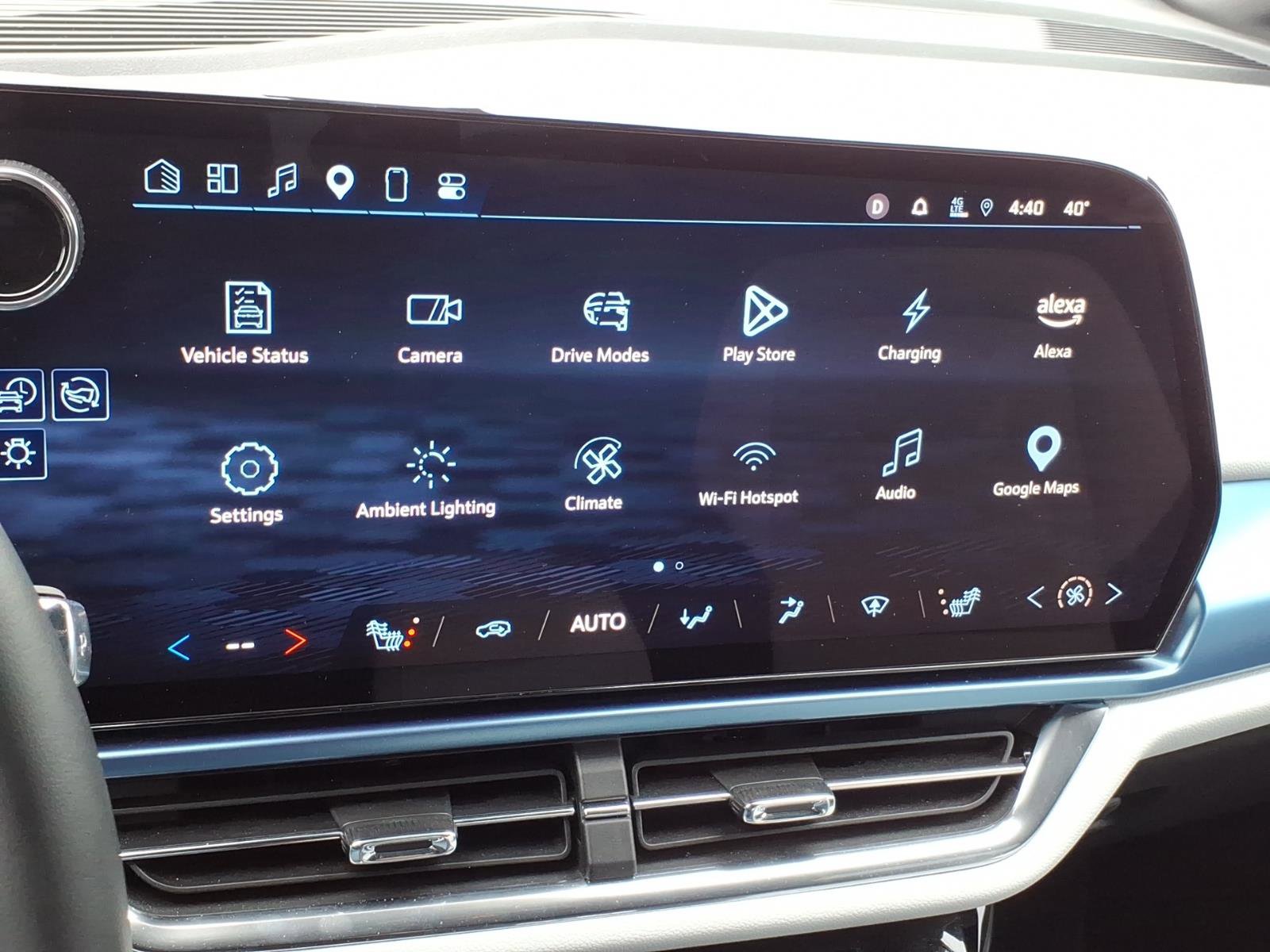 Used 2025 Chevrolet Equinox EV LT image 20