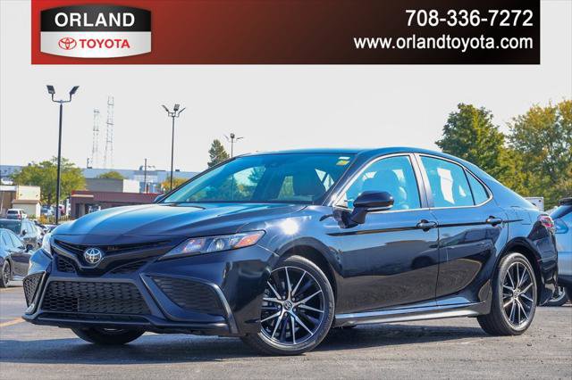 Certified 2024 Toyota Camry SE image 1