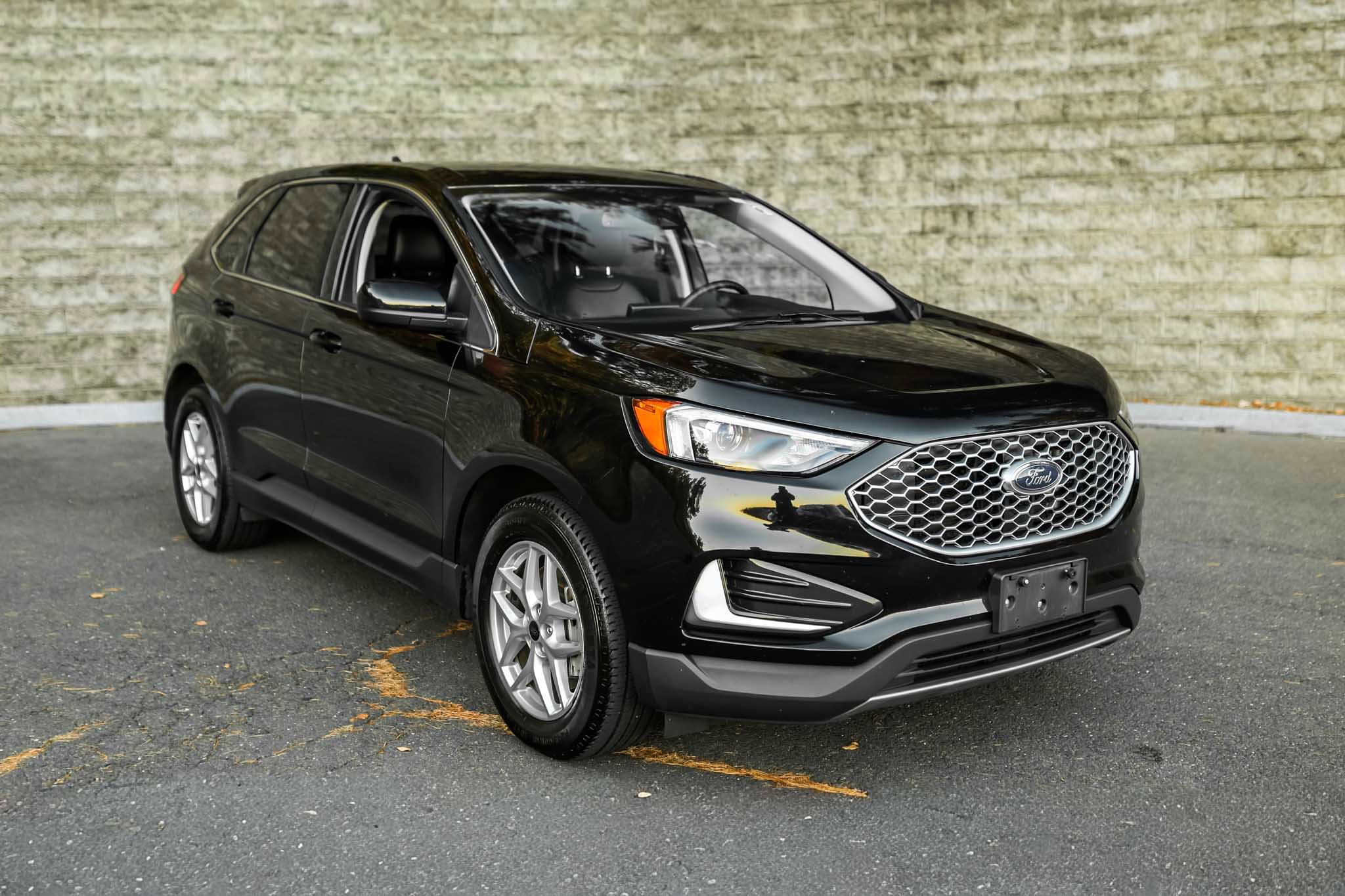 Used 2023 Ford Edge SEL video 2