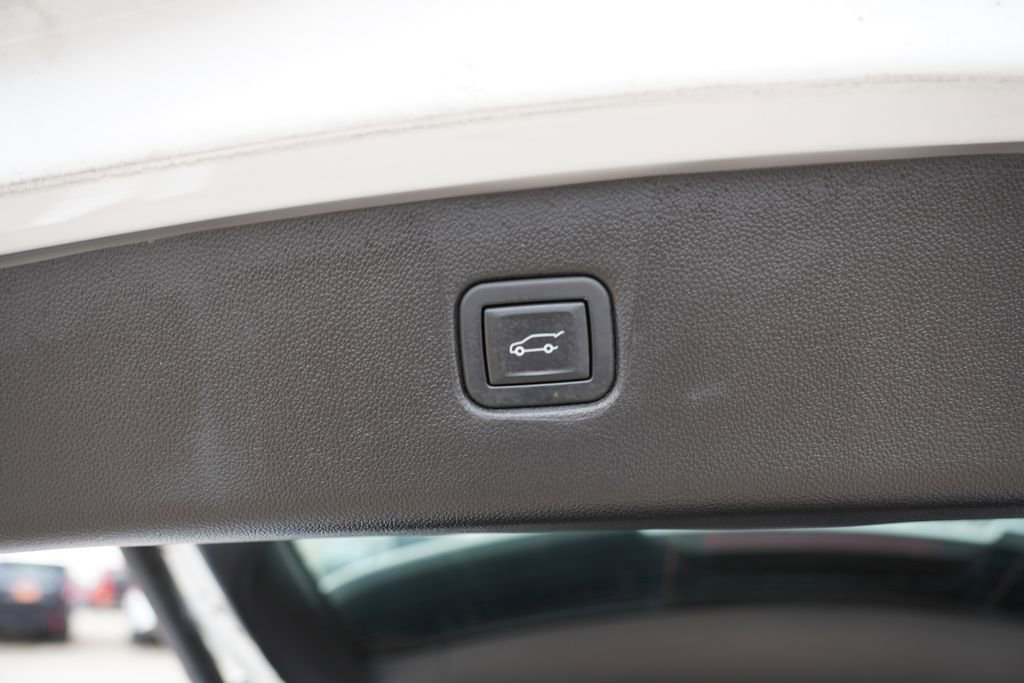 Certified 2024 Chevrolet Blazer LT w/ Convenience Package image 20