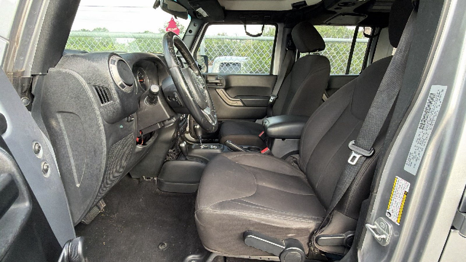 Used 2015 Jeep Wrangler Unlimited Sport w/ Connectivity Group AWD/4WD image 19