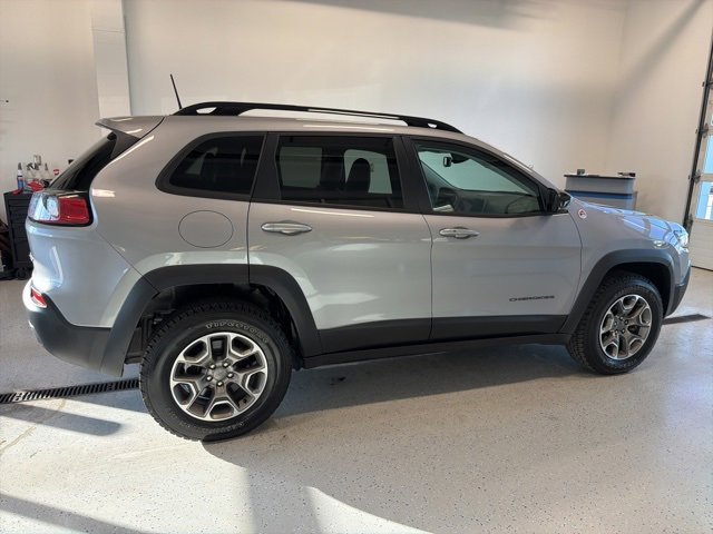 Used 2022 Jeep Cherokee Trailhawk w/ Comfort/Convenience Group image 8