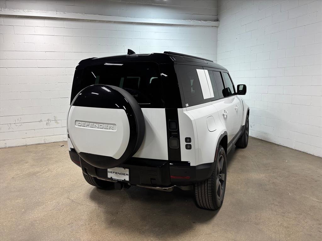 Used 2026 Land Rover Defender 110 S image 7