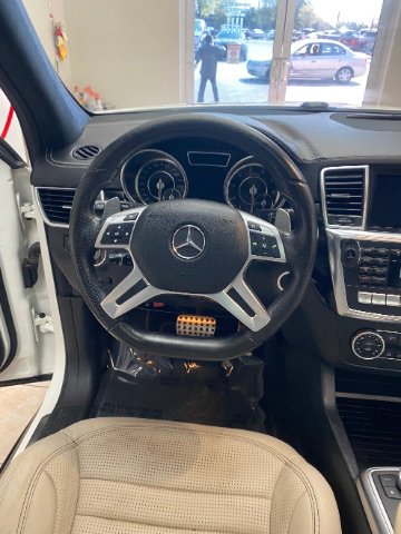 Used 2014 Mercedes-Benz GL 63 AMG 4MATIC image 30