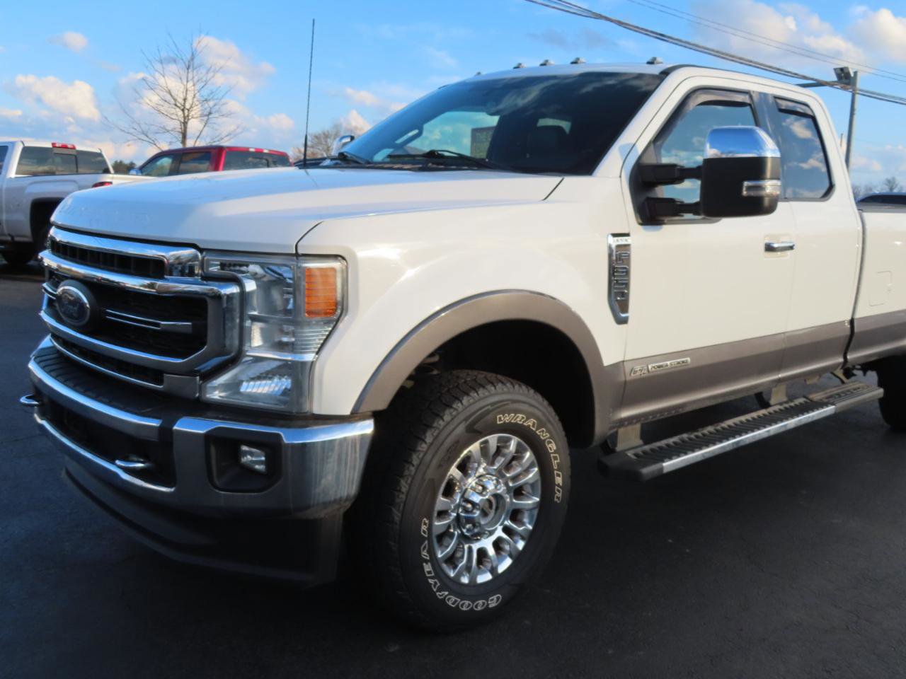 Used 2021 Ford F350 Lariat w/ Chrome Package image 10