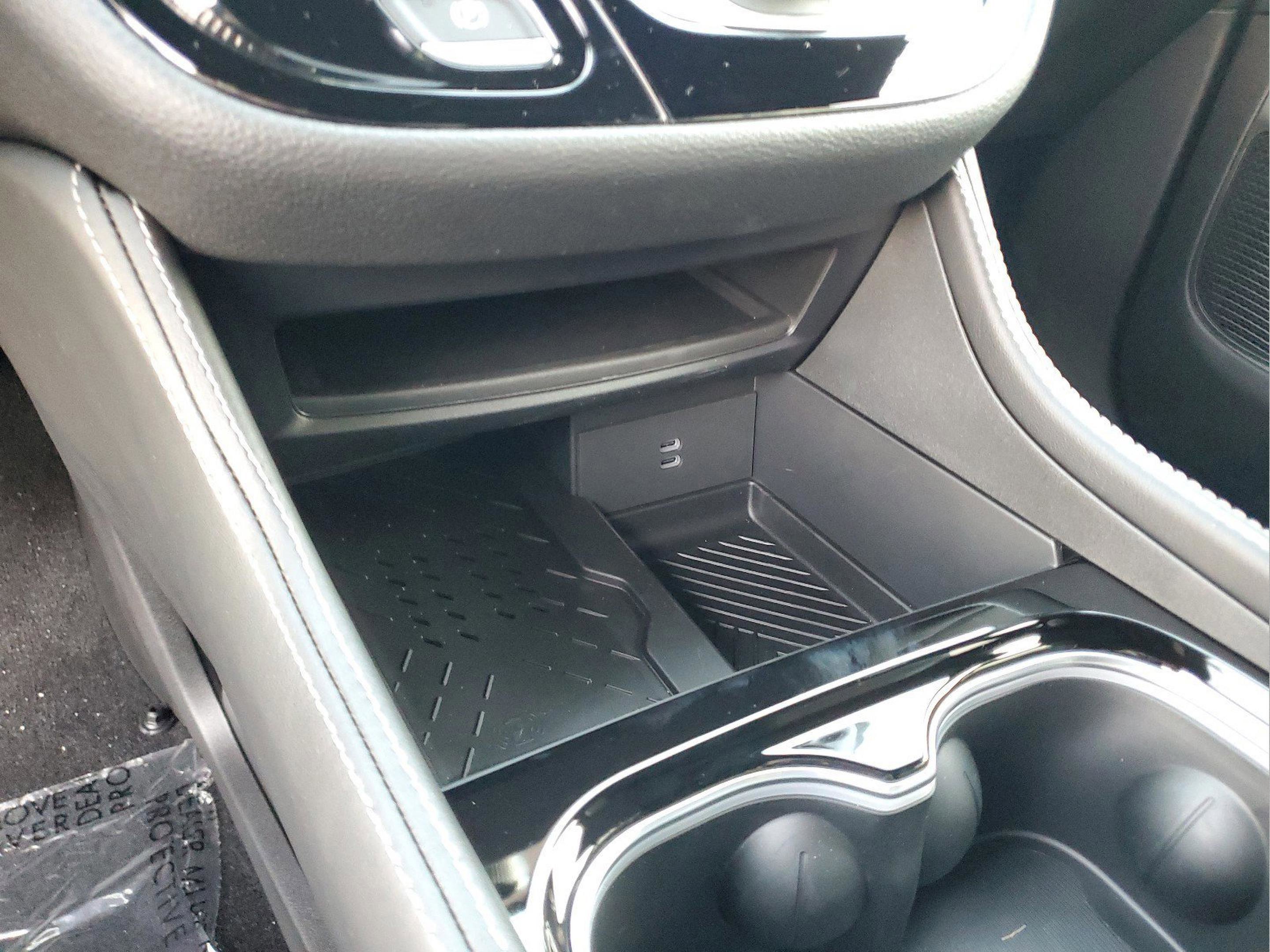 New 2026 Chrysler Pacifica Limited w/ S Appearance Package FWD image 18