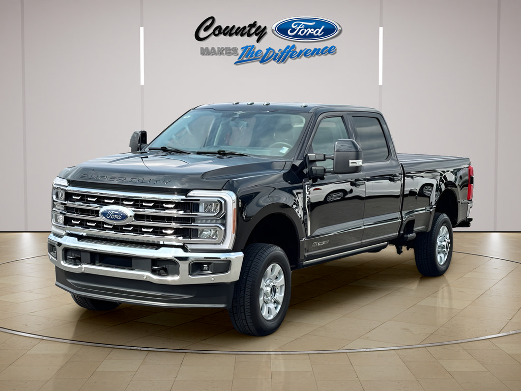 Used 2023 Ford F350 Lariat w/ Lariat Ultimate Package AWD/4WD image 2