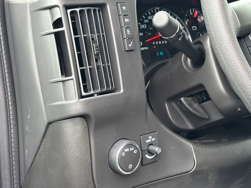 New 2025 Chevrolet Express 3500 w/ Driver Convenience Package RWD image 7