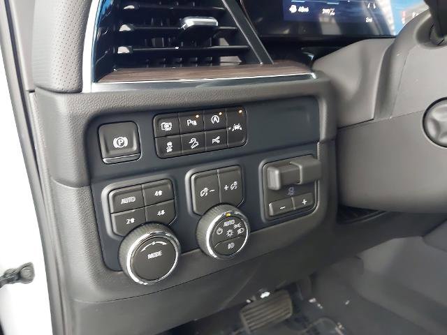 New 2026 Chevrolet Suburban Premier image 23