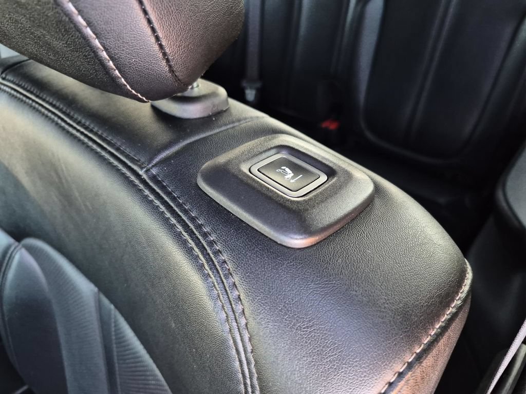 Used 2024 Jeep Wagoneer Series II w/ Flexible Seating Group AWD/4WD image 15