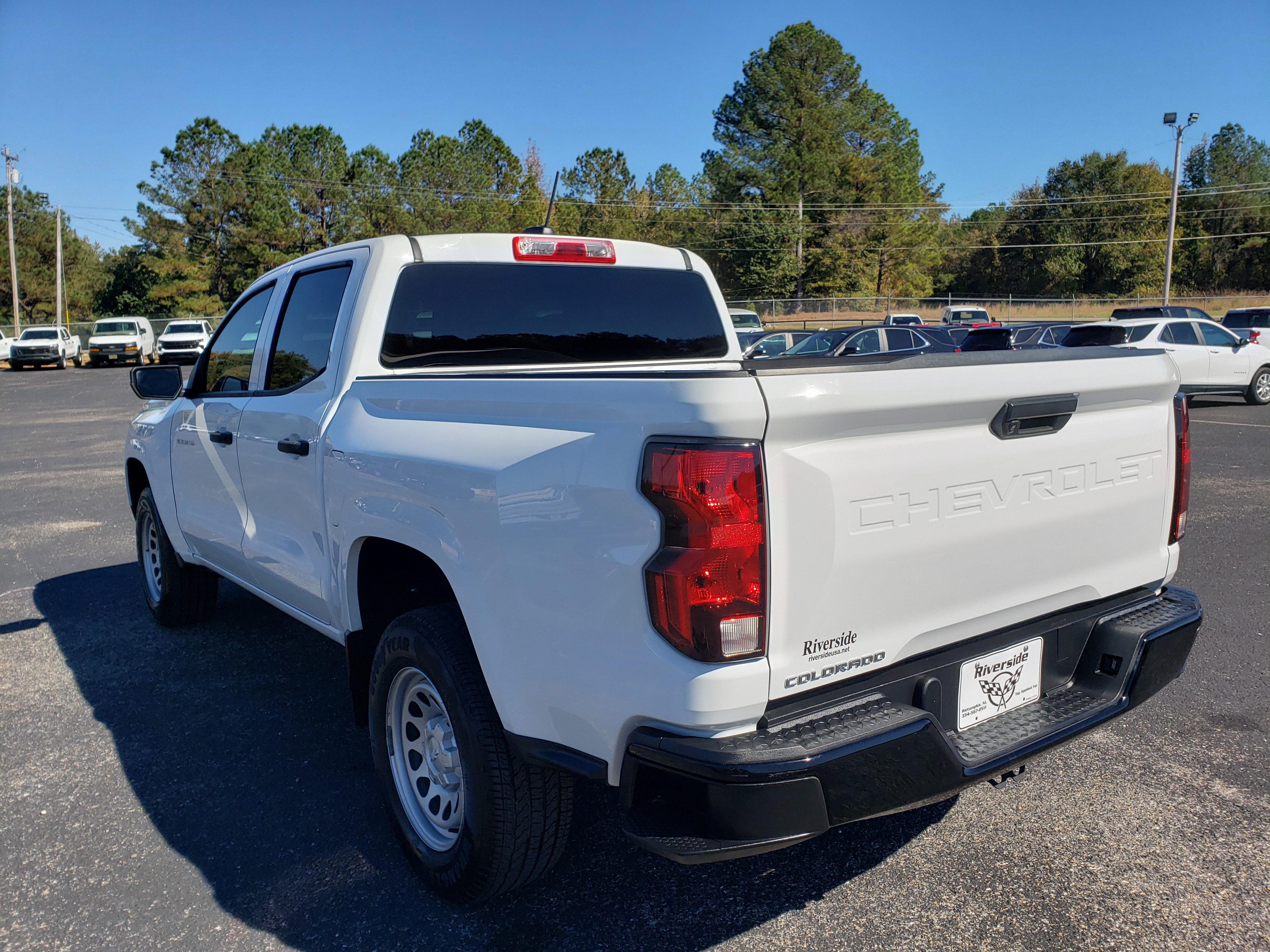 Used 2023 Chevrolet Colorado W/T image 4