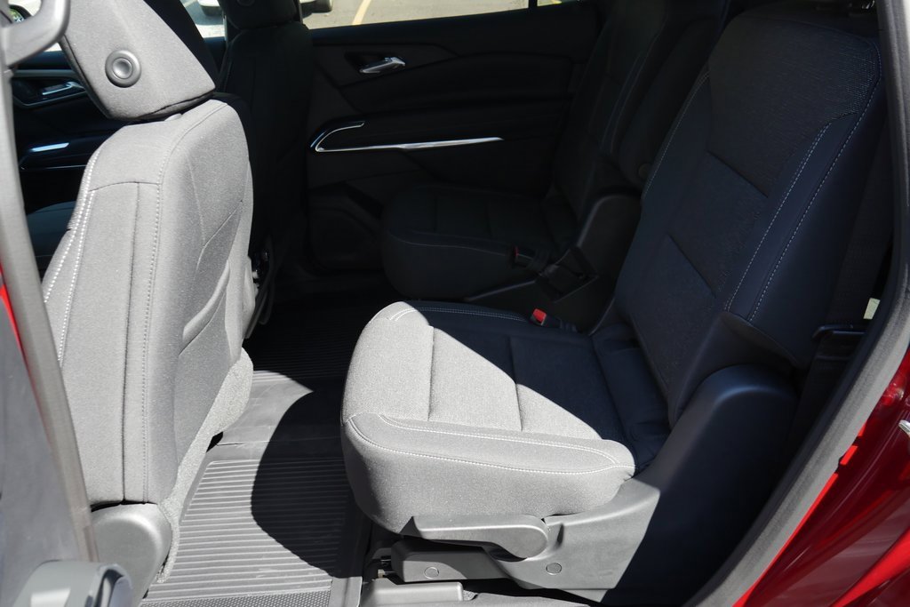 New 2026 Chevrolet Traverse LT w/ LPO, Floor Liner Package image 24