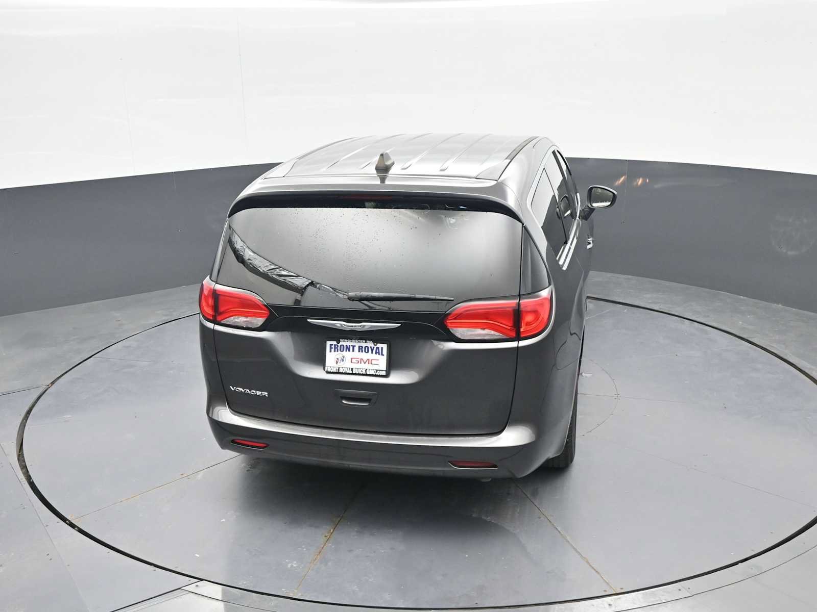 Used 2023 Chrysler Voyager LX FWD image 35