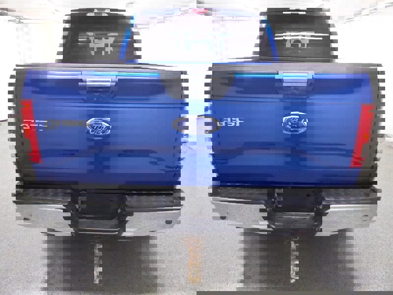 Used 2017 Ford F150 XLT w/ Equipment Group 302A Luxury image 5