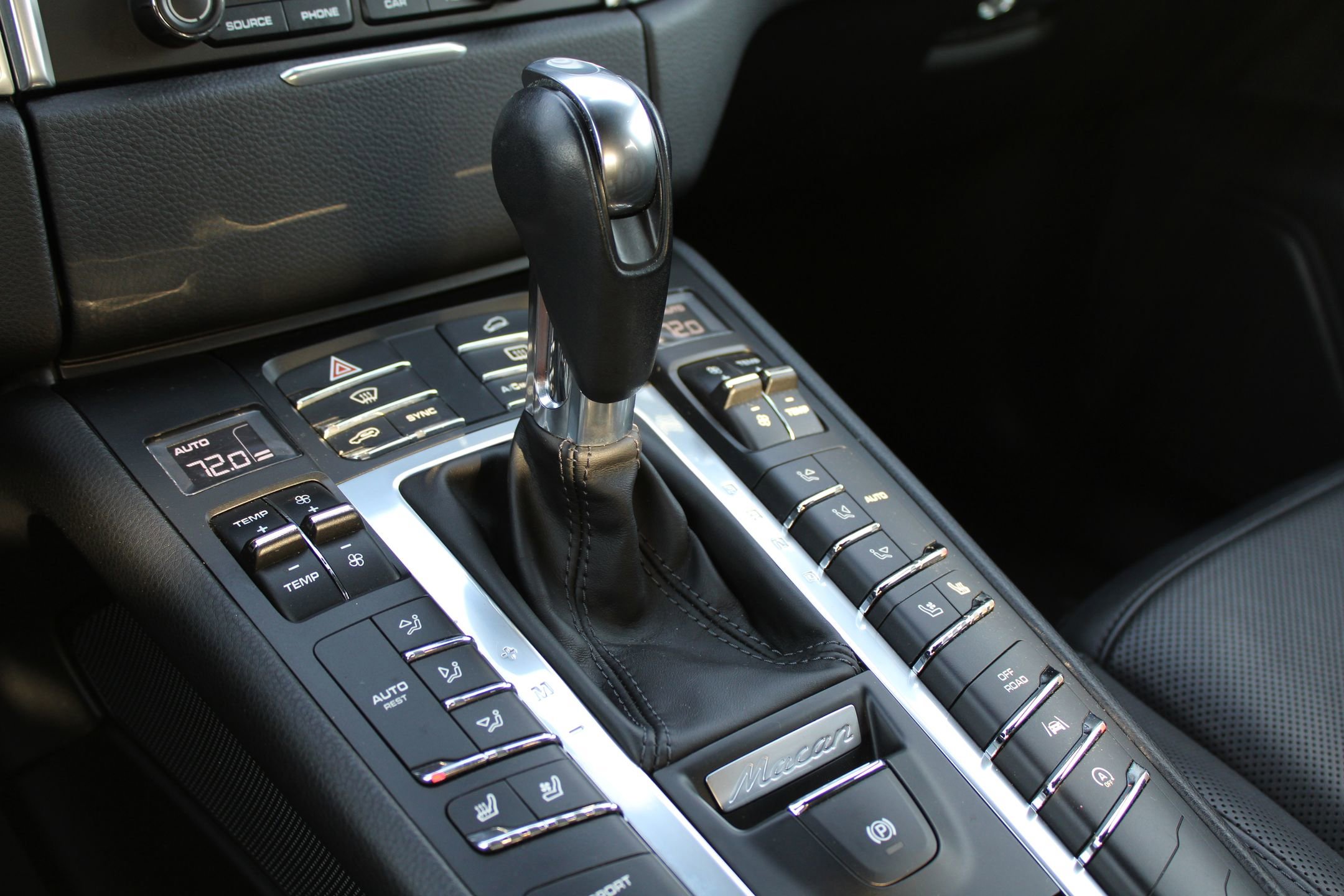 Used 2017 Porsche Macan image 19