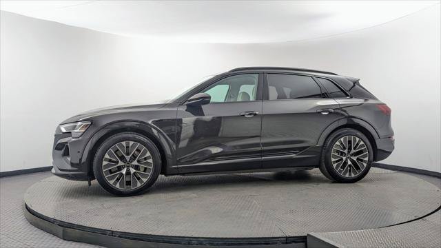 Used 2024 Audi Q8 e-tron Premium Plus AWD/4WD image 3